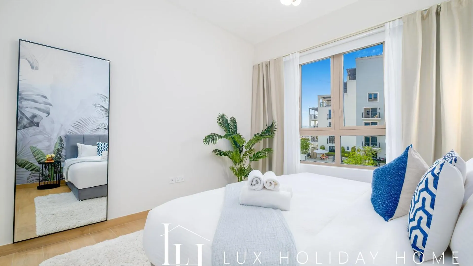Apartment Lux The Le Pont Sea View Suite Dubai